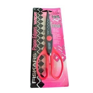 Fiskars Paper edgers wide scallop‎ new in package